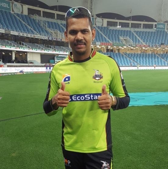 Narine's trickeries helps Karachi win thriller in super over Narine's trickeries helps Karachi win thriller in super over