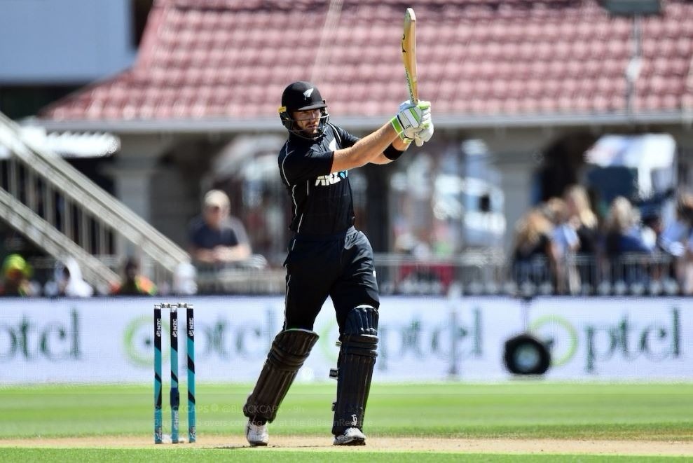 Guptill, Henry make it 5-0 for New Zealand Guptill, Henry make it 5-0 for New Zealand