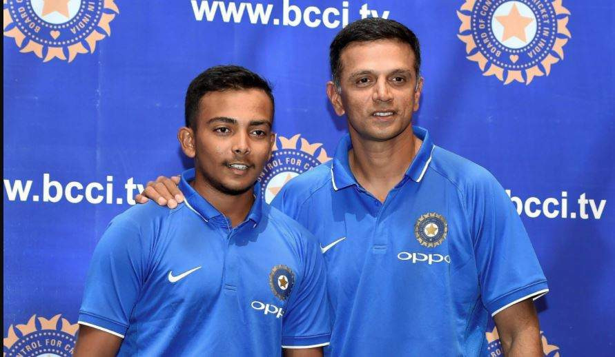 U-19 CWC: भारत के हाथों पाकिस्तान को मिली हार तो पूर्व दिग्गज को आई द्रविड़ की याद U-19 CWC: भारत के हाथों पाकिस्तान को मिली हार तो पूर्व दिग्गज को आई द्रविड़ की याद