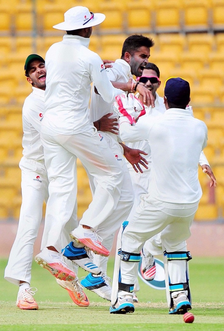 Ranji Trophy quarter final: Vinay Kumar's hat-trick decimates Mumbai Ranji Trophy quarter final: Vinay Kumar's hat-trick decimates Mumbai