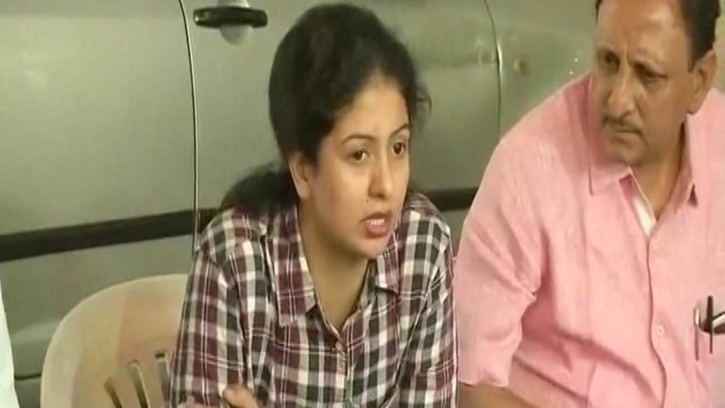 BCCI's anti-corruption unit meets Hasin Jahan in Kolkata BCCI's anti-corruption unit meets Hasin Jahan in Kolkata