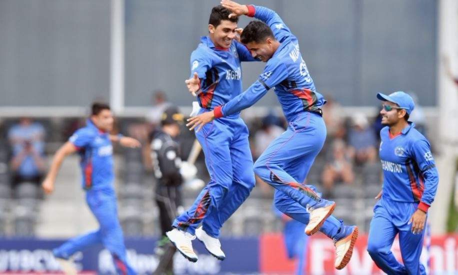 U-19: बड़े उलटफेर के साथ न्यूज़ीलैंड को हराकर सेमीफाइनल में पहुंचा अफगानिस्तान U-19: बड़े उलटफेर के साथ न्यूज़ीलैंड को हराकर सेमीफाइनल में पहुंचा अफगानिस्तान