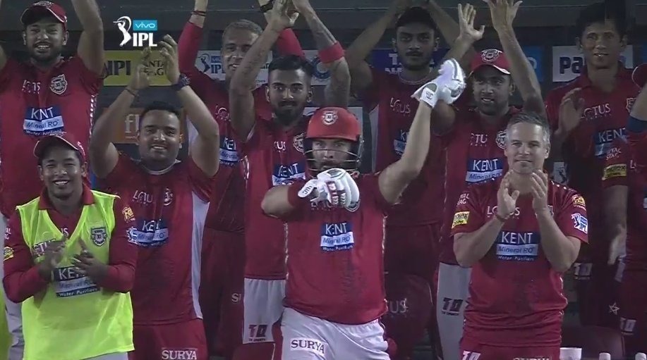 WATCH: Yuvraj produces hilarious celebration after Gayle's hundred WATCH: Yuvraj produces hilarious celebration after Gayle's hundred